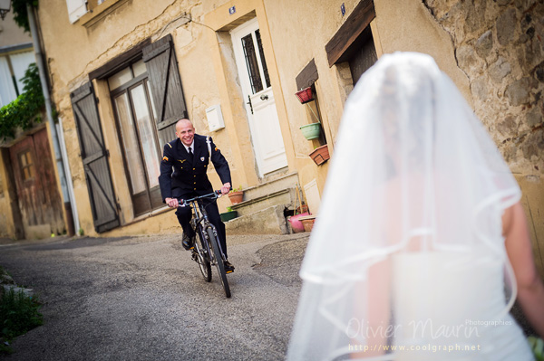 Photo de couple avec le vélo